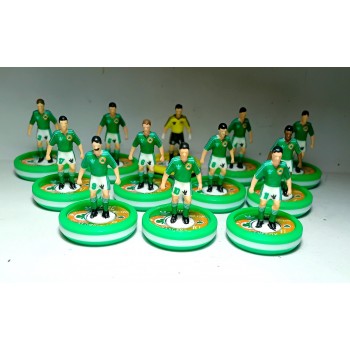 Subbuteo Andrew Table Soccer EIRE World Cup 1990 Team on WSB Professional bases